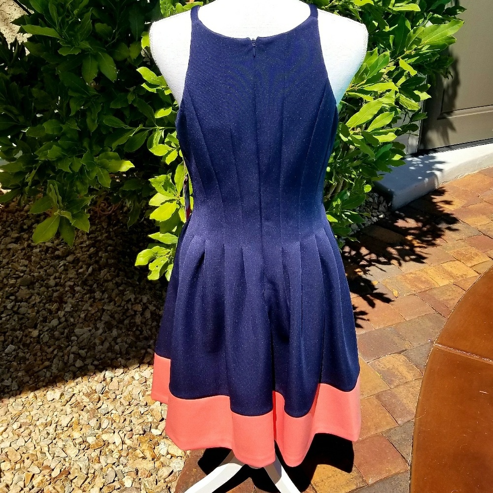 NWT Vince Camuto Sheath Dress Navy/Peach Size 8 - Picture 2 of 2